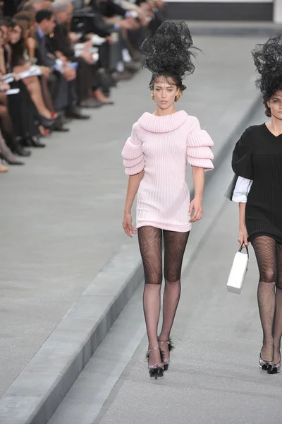 Look 37
